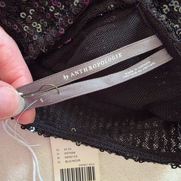 Black Sequin Sleeveless Top - Picture 5 of 11